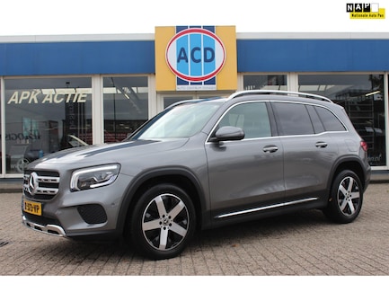 Mercedes-Benz GLB 0