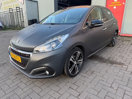 Peugeot 208 0