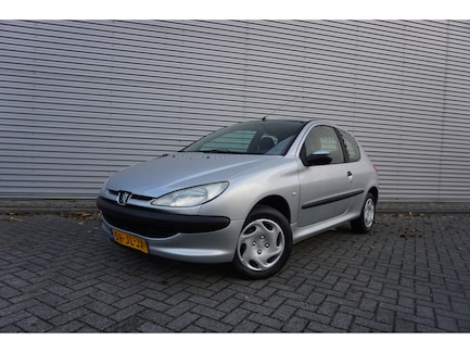 Peugeot 206 0