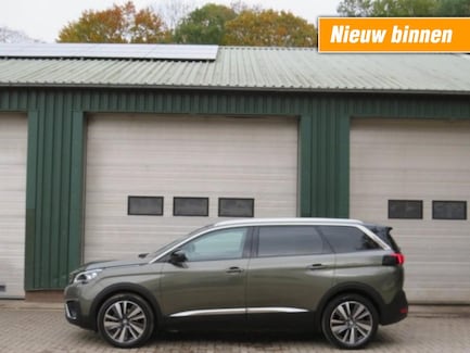 Peugeot 5008 0