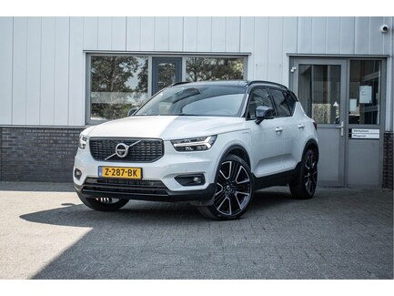 Volvo XC40 0