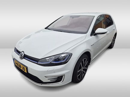 Volkswagen E-Golf 0