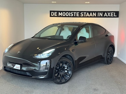 Tesla Model Y 0
