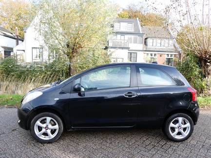 Toyota Yaris 0