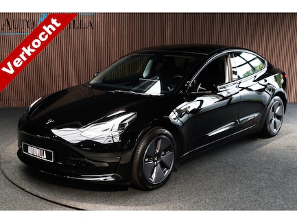 Tesla Model 3 0