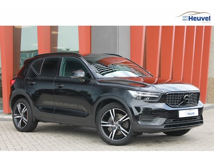 Volvo XC40 0