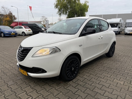 Lancia Ypsilon 0