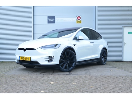 Tesla Model X 0