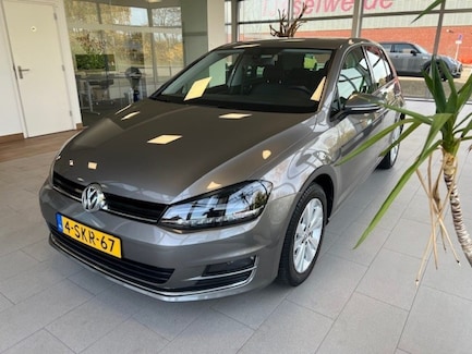 Volkswagen Golf 0