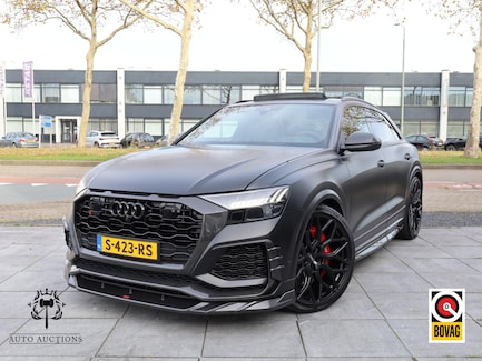 Audi RS Q8 0