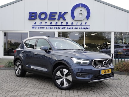 Volvo XC40 0