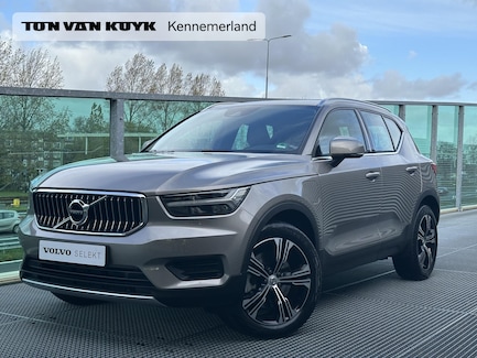 Volvo XC40 0