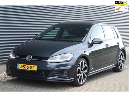 Volkswagen Golf 0