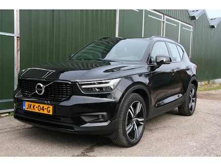 Volvo XC40 0