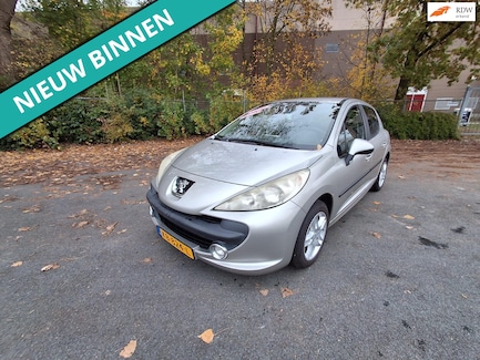 Peugeot 207 0