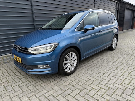 Volkswagen Touran 0