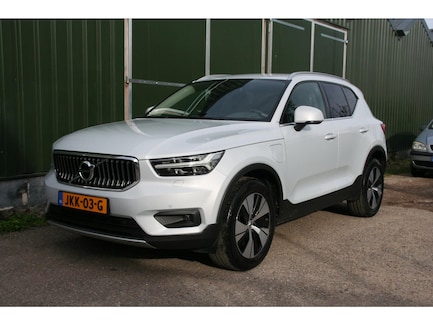 Volvo XC40 0