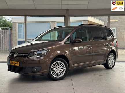Volkswagen Touran 0
