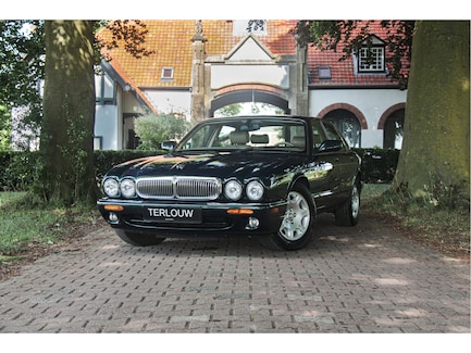 Jaguar Sovereign 0