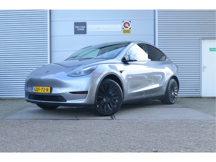 Tesla Model Y 0