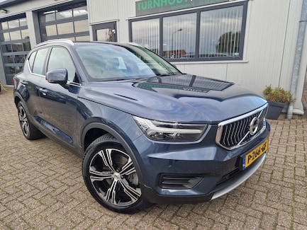Volvo XC40 0