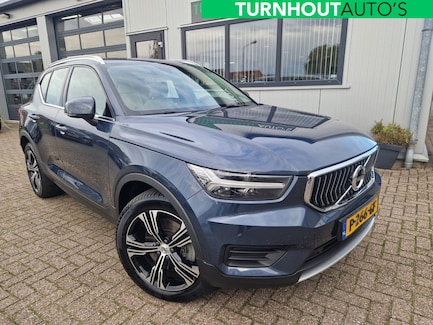 Volvo XC40 0