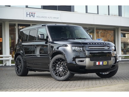 Land Rover Defender 0