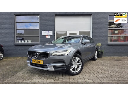 Volvo V90 Cross Country 0