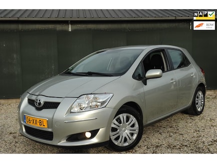 Toyota Auris 0