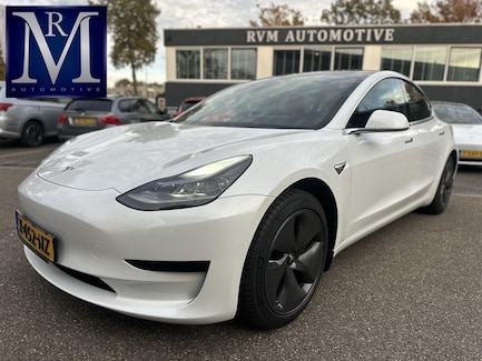 Tesla Model 3 0