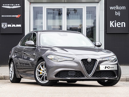 Alfa Romeo Giulia 0