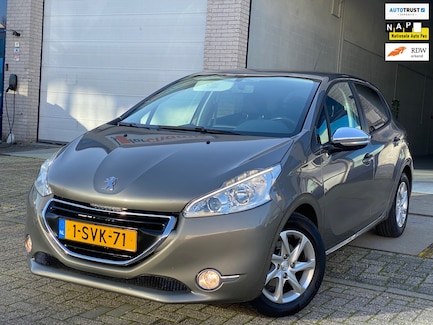 Peugeot 208 0