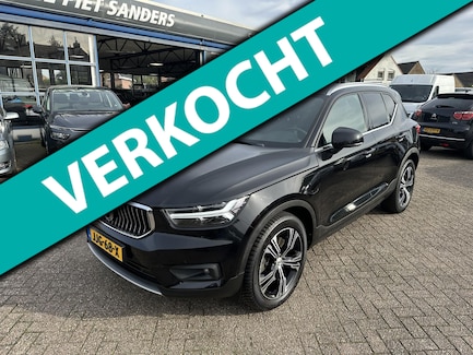Volvo XC40 0