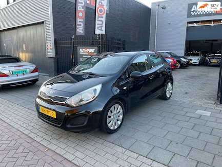 Kia Rio 0