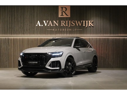 Audi RS Q8 0