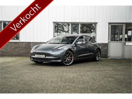 Tesla Model 3 0
