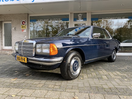 Mercedes-Benz 200-Serie 0