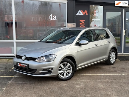 Volkswagen Golf 0