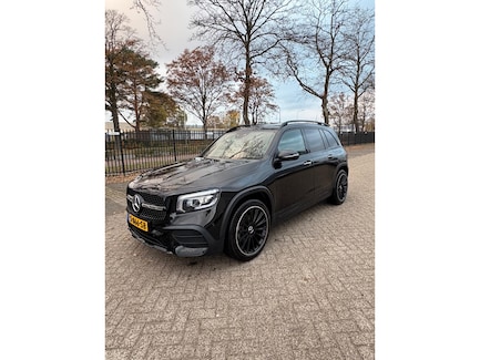 Mercedes-Benz GLB 0