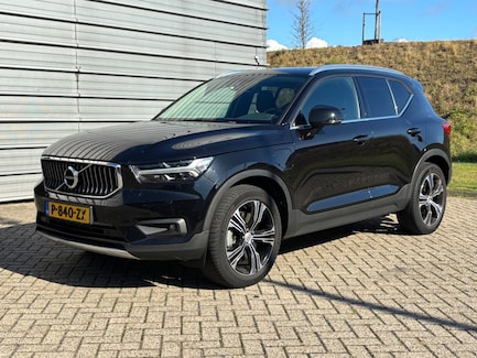 Volvo XC40 0