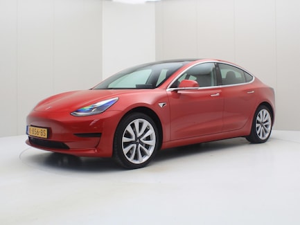 Tesla Model 3 0