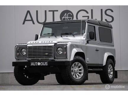Land Rover Defender 0