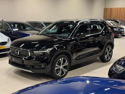 Volvo XC40 0
