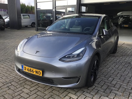 Tesla Model Y 0