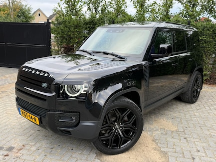 Land Rover Defender 0