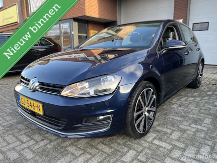 Volkswagen Golf 0