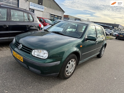 Volkswagen Golf 0