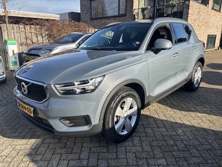 Volvo XC40 0