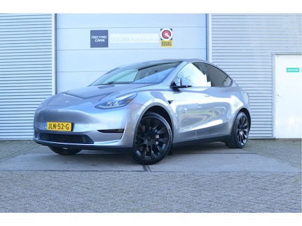 Tesla Model Y 0
