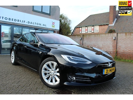 Tesla Model S 0